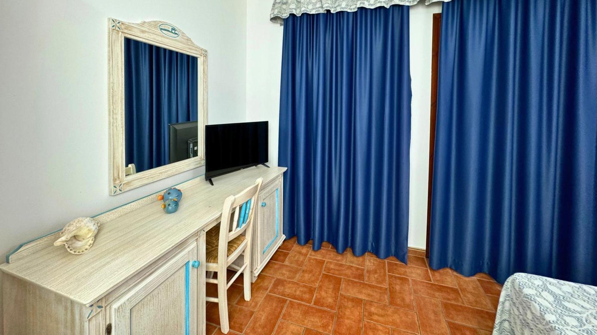 Hotel Le Sabbie Calasetta Dış mekan fotoğraf